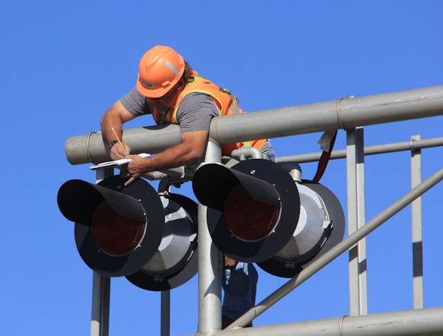 MANUTENZIONE PREDITTIVA E PREVENTIVA DEGLI IMPIANTI INDUSTRIALI